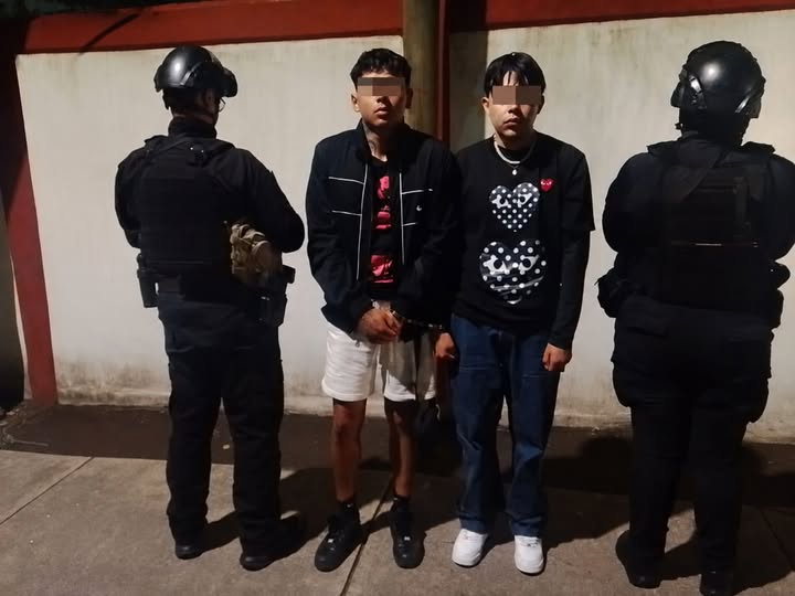 Detienen a dos hombres por presunto robo con violencia en San Juan Ixhuatepec