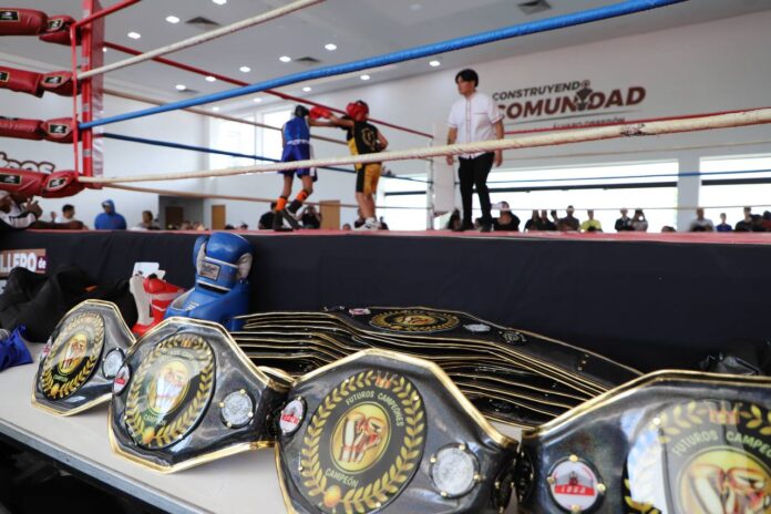 Más de 130 niñas, niños y adolescentes suben al ring en torneo que impulsa nuevos talentos del boxeo en Álvaro Obregón