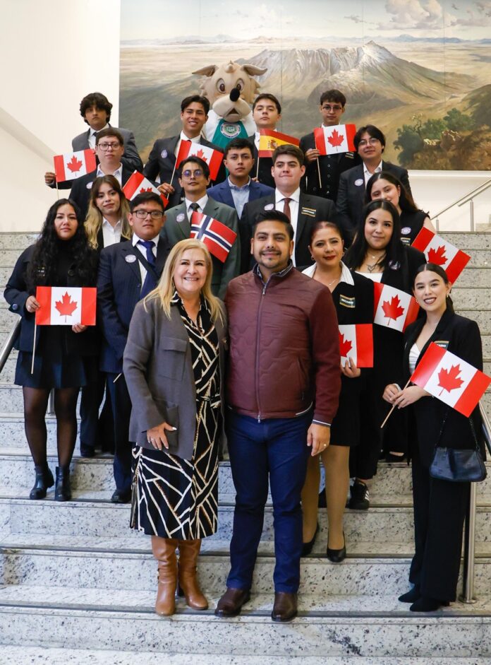 Estudiantes de Nezahualcóyotl cruzarán fronteras con becas para estudiar en Canadá, España y Noruega