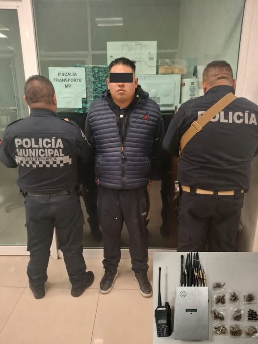 Detienen en Tlalnepantla a presunto implicado en intento de robo a tractocamión