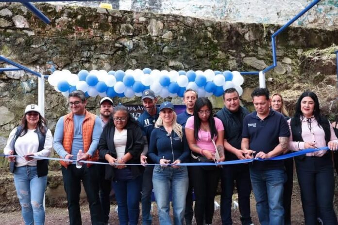 Huixquilucan entrega gimnasio gratuito de calistenia en la colonia El Bosque