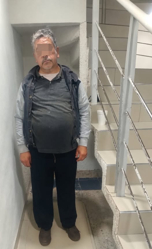 Detienen en Tlalnepantla a sujeto con 30 dosis de probable droga tras intentar huir