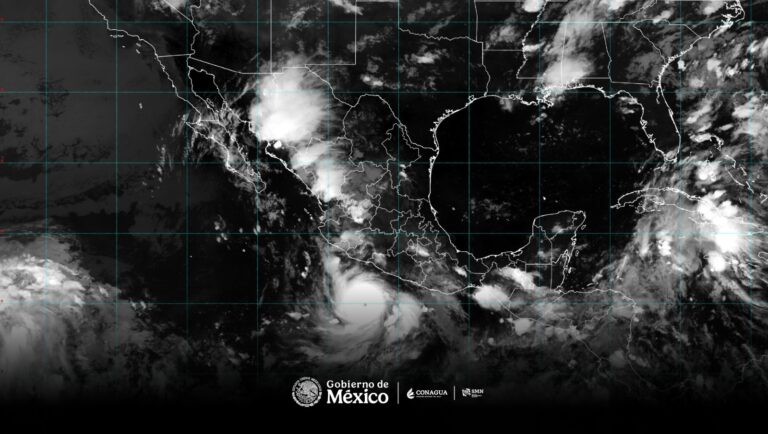 Huracán Polo alcanza categoría 4; activa vigilancia desde Guerrero hasta Colima