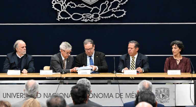 UNAM frena examen de ingreso en línea: mantendrá aplicación presencial con dispositivos electrónicos