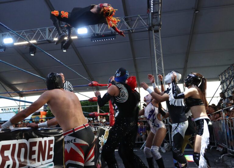 Nezahualcóyotl celebrará 93 años de lucha libre con exposición y función gratuita