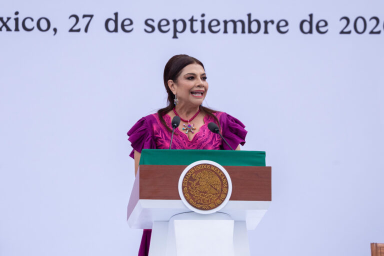 México tiende la mano, pero jamás baja la cabeza: Clara Brugada México tiende la mano, pero jamás baja la cabeza: Clara Brugada