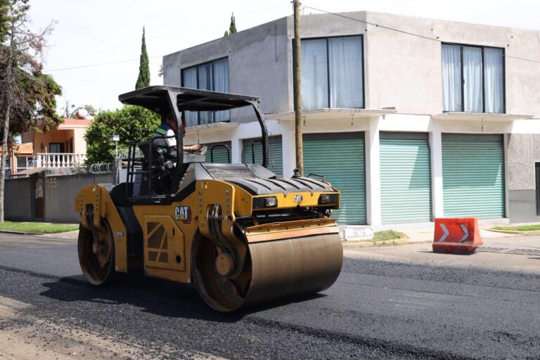 Tecámac destina 17.7 mdp a pavimentación y ampliación de vialidades en tres zonas Tecámac destina 17.7 mdp a pavimentación y ampliación de vialidades en tres zonas