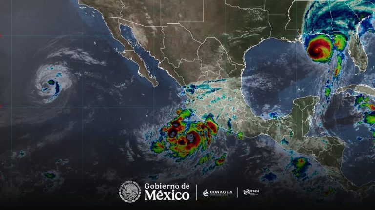 Huracán Simon alcanza categoría 2 y amenaza con lluvias torrenciales a Guerrero y Michoacán; podría intensificarse hoy