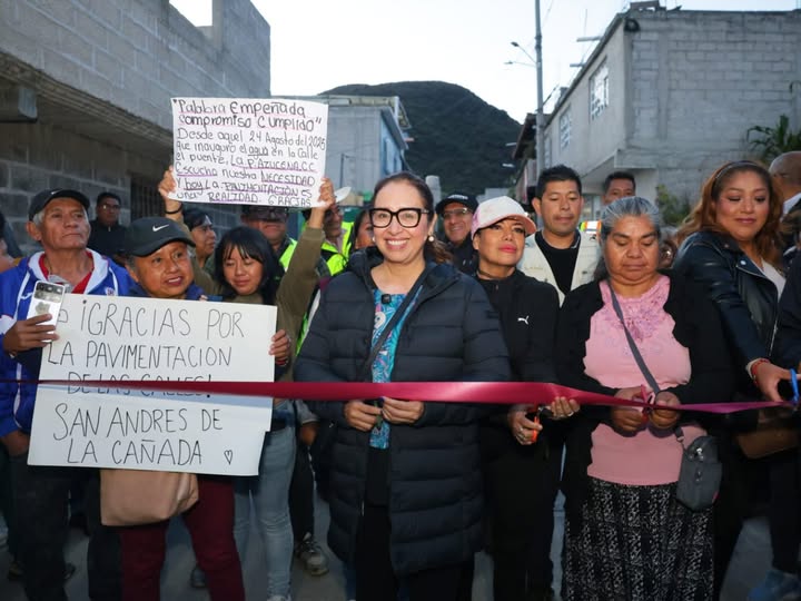 Colonia La Negra, en Ecatepec, estrena cinco calles pavimentadas tras años sin servicios