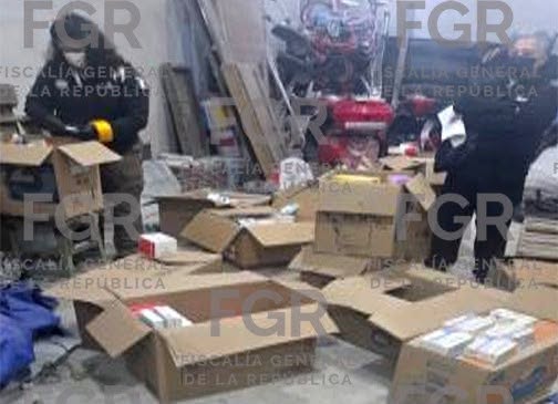 FGR cateó dos inmuebles en Valle de Chalco por presunto remarcado de medicamentos caducados