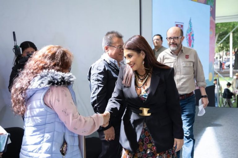 CDMX destina 521 millones de pesos a créditos de vivienda y entrega de escrituras