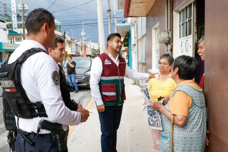 Nezahualcóyotl lleva teléfonos de emergencia a los hogares para agilizar reportes a la policía