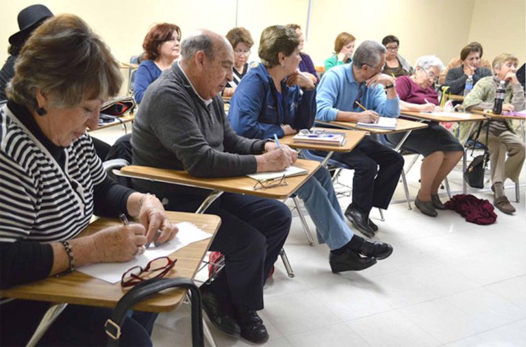Piden en la UNAM política integral para proteger a personas mayores del abuso y abandono