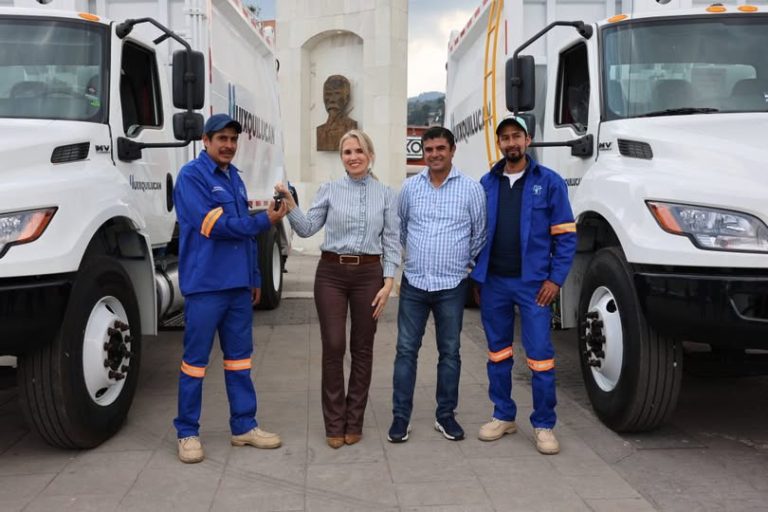Huixquilucan suma cinco camiones recolectores para ampliar servicio de basura en calles de difícil acceso