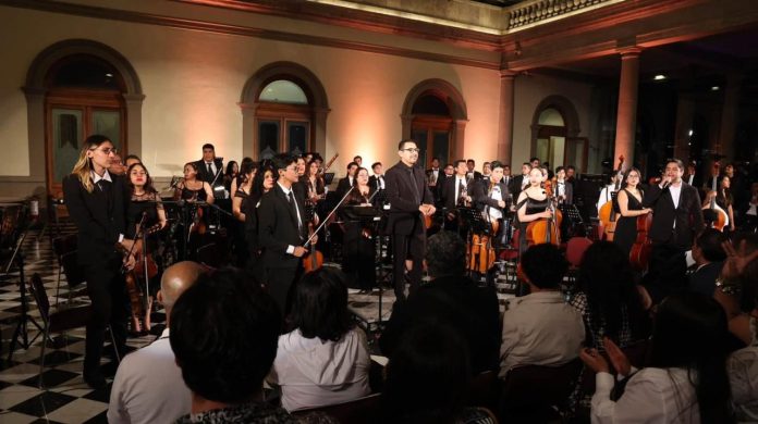 Orquesta Filarmónica de Tecámac lleva el talento de 50 jóvenes al Castillo de Chapultepec