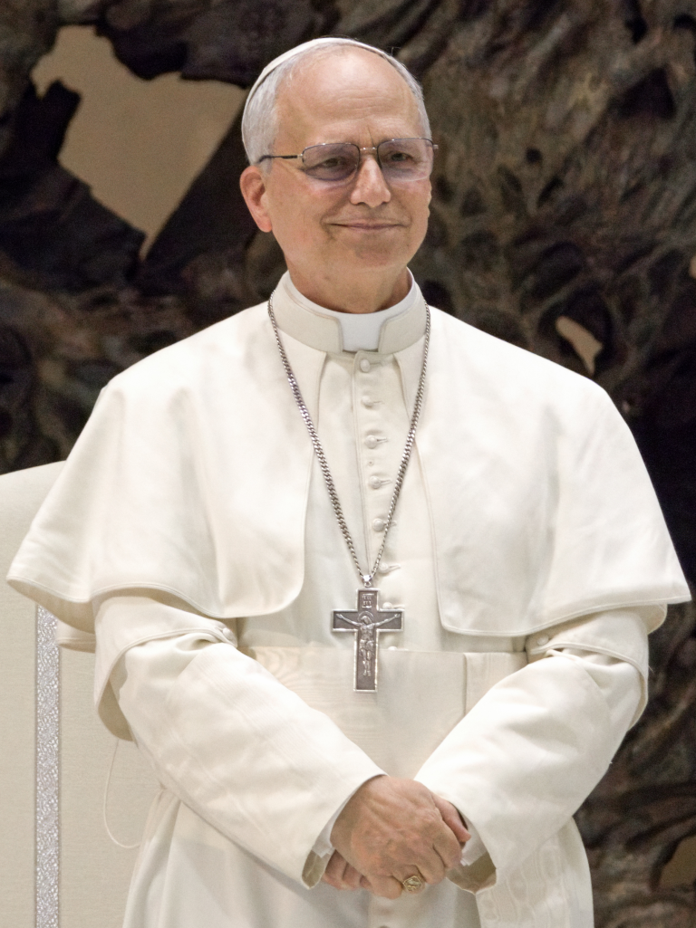 Papa León XIV se recupera de cirugía por cáncer de pulmón; Vaticano reporta evolución favorable Papa León XIV se recupera de cirugía por cáncer de pulmón; Vaticano reporta evolución favorable