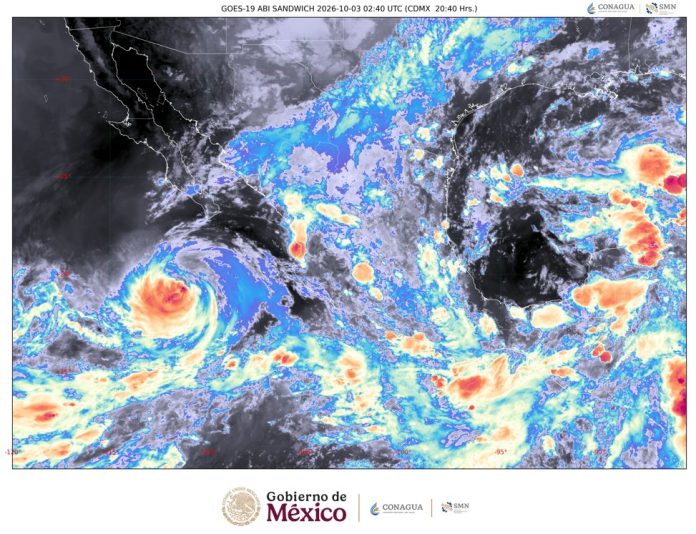 Rachel se aleja de México, pero mantiene lluvias intensas y oleaje de hasta 6 metros en BCS