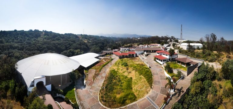 Universidad Rosario Castellanos en Naucalpan suma mil 800 estudiantes y recibe segunda generación