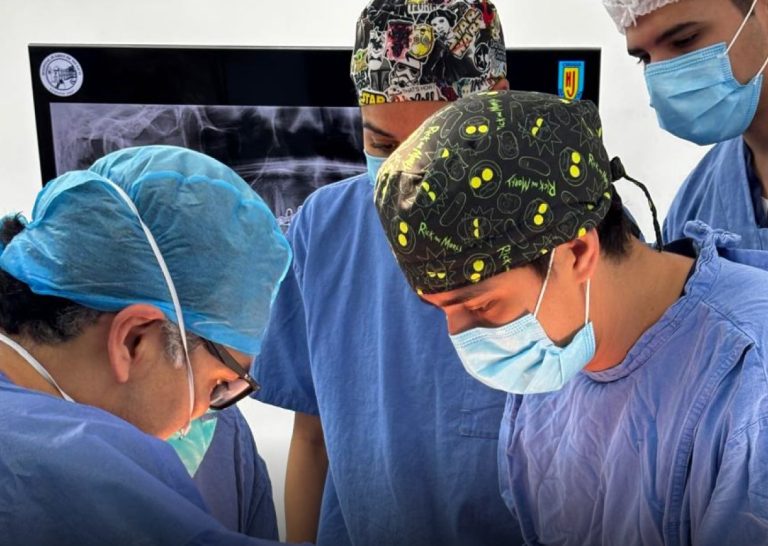 Infecciones dentales, la atención más frecuente en cirugía maxilofacial del Hospital Juárez