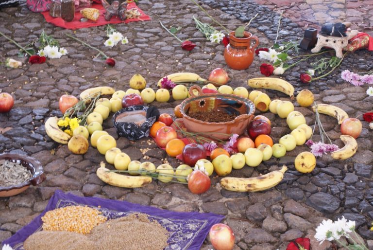 Ofrendas otomíes y mazahuas abrirán al público en Temoaya y San Felipe del Progreso