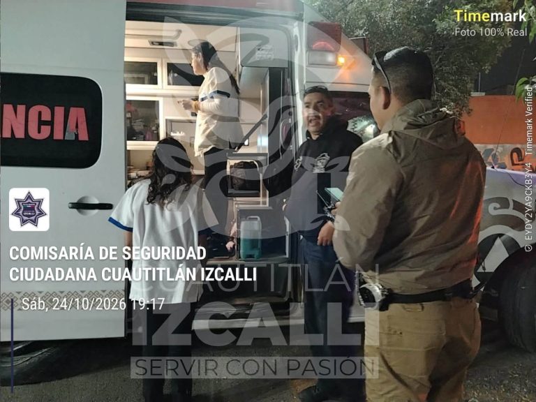 Mujer da a luz en la vía pública en Cuautitlán Izcalli; policías y paramédicos brindan auxilio