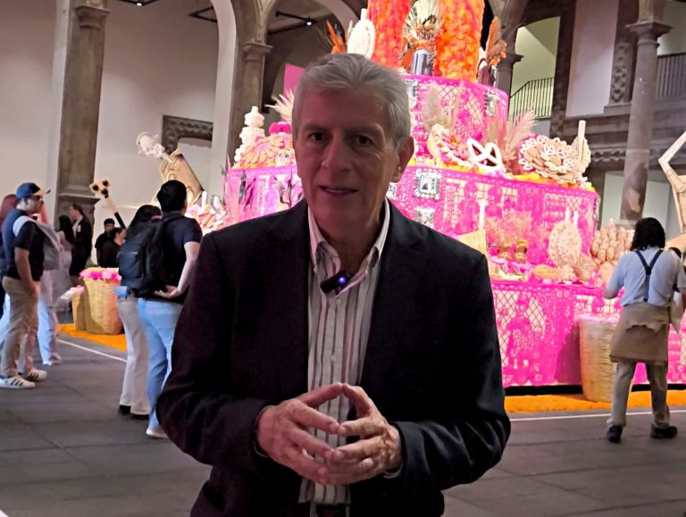 Familias moderan gasto de Día de Muertos; mercados y artesanos enfrentan presión en ventas